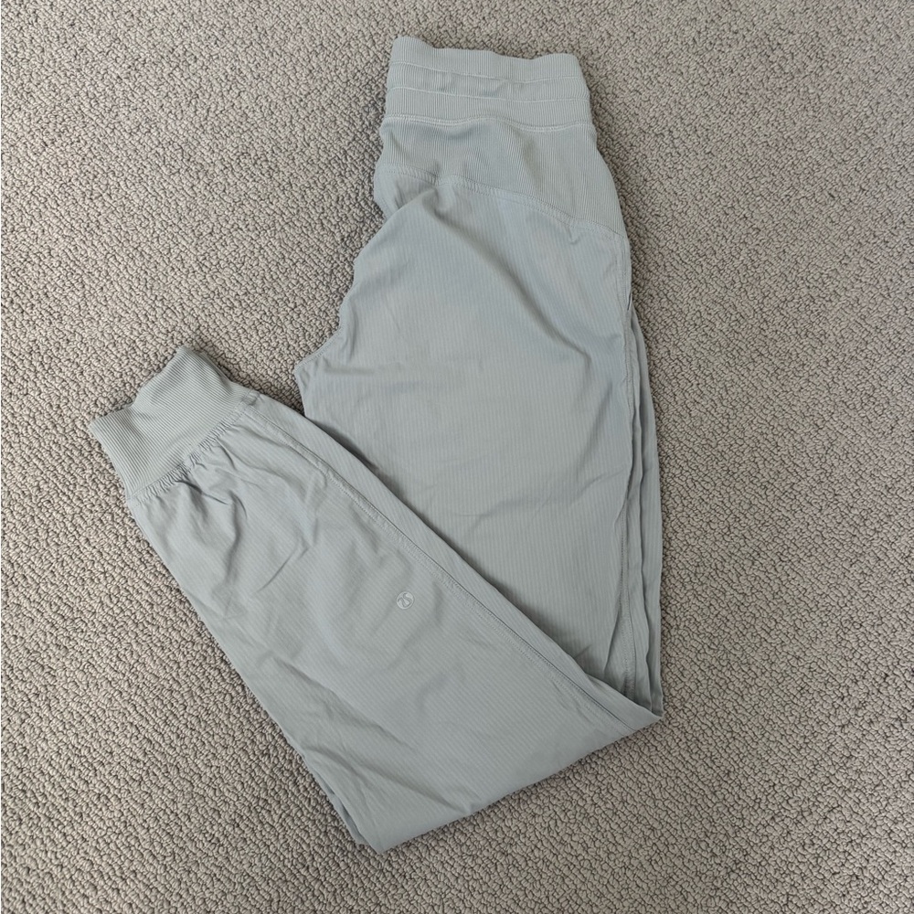 Lululemon Dance Studio Joggers - size 2